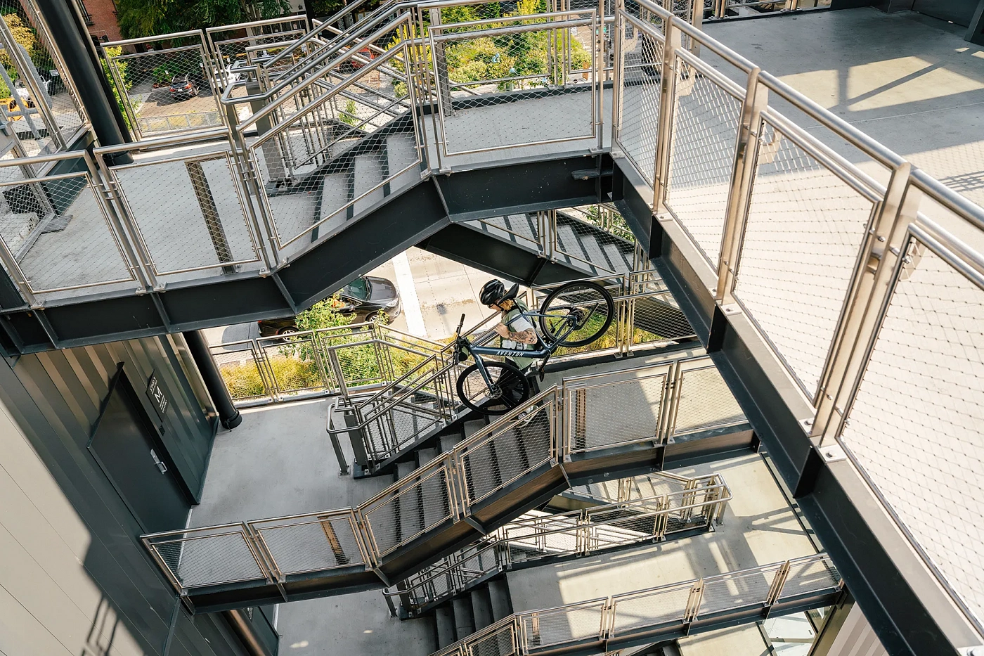 Электровелосипед Aventon Soltera 3 ADV Sterling L